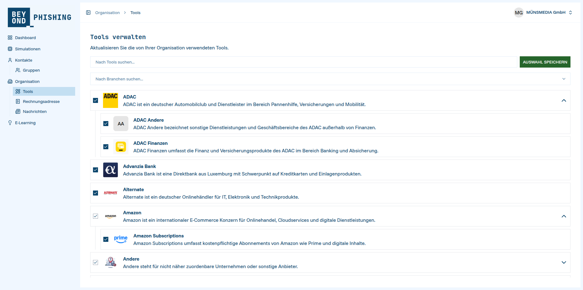 Ein Bereich zur Auswahl der verwendeten Tools auf dem Beyond Phishing Dashboard. Es sind Anbieter wie ADAC, AOK, oder Apple zu sehen.